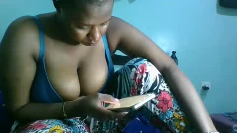 sweet_candyb online show from April 29, 9:31 pm