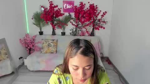 Snapshot of sweet_daniiela chatting on September 11, 10:21 pm IM Dani online show from September 11, 10:21 pm