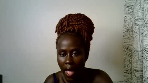 sweet_diva19 online show from June 20, 10:02 pm