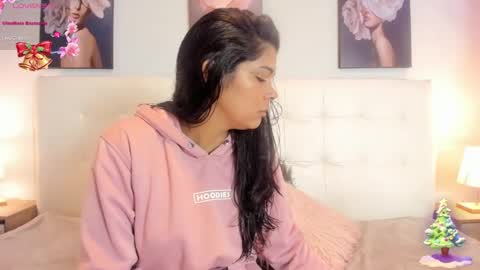Snapshot of sweet_dreamses chatting on December 29, 12:23 pm Kendra online show from December 29, 12:23 pm
