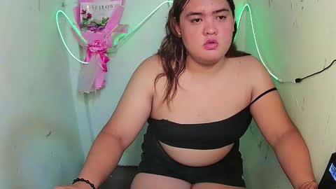 sweet_frex123 online show from October 13, 3:14 pm