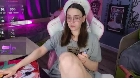 Alice online show from November 25, 3:20 am