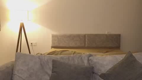 Snapshot of sweet_haeven chatting on October 10, 7:41 pm Im Mia.LOVELY PATTERNS 100 120 160 200 my toy buzzes from 2 tip online show from October 10, 7:41 pm