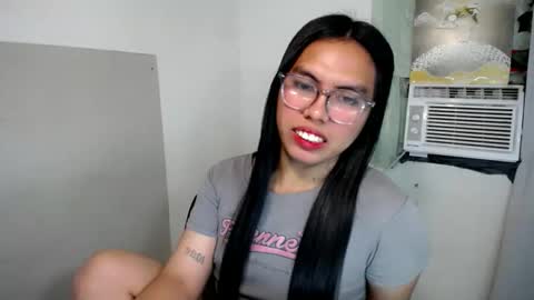 sweet_kyline69 online show from October 10, 8:14 pm
