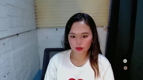 Snapshot of sweet_laika chatting on February 2, 3:10 am LAIKA online show from February 2, 3:10 am