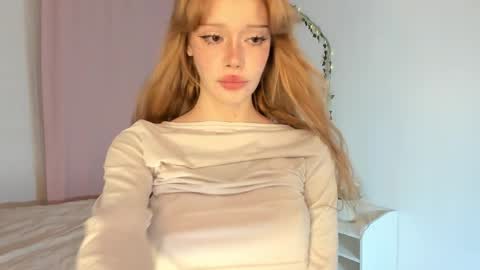 Melissa. Join me on Fansly link in social medias online show from April 5, 9:14 pm