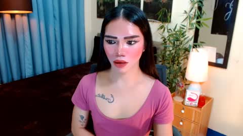 sweet_sabrina12 online show from December 15, 3:13 am