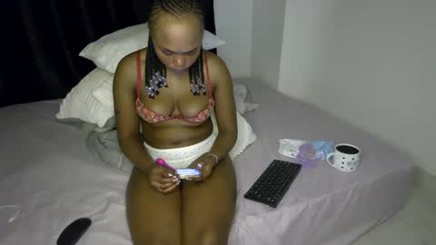 Nina online show from April 1, 7:22 pm