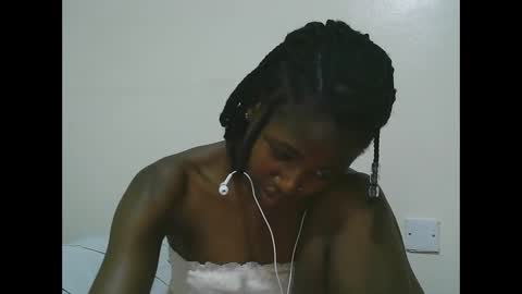 Snapshot of sweet_tattiana chatting on February 13, 6:05 pm Tatty online show from February 13, 6:05 pm