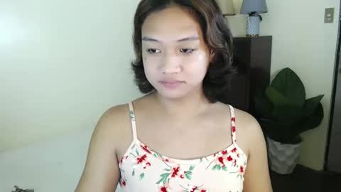 Snapshot of sweet_tenshi chatting on September 27, 5:09 pm Angel online show from September 27, 5:09 pm