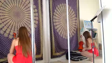 Snapshot of sweet_truffle chatting on February 14, 1:51 pm Heidi Brenner - Please check bio for schedule FAQ online show from February 14, 1:51 pm