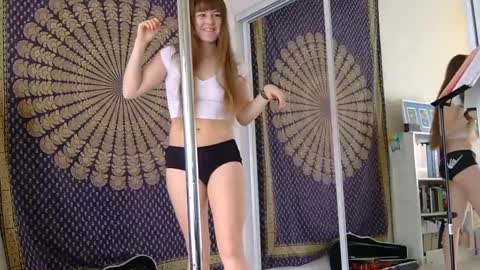 Snapshot of sweet_truffle chatting on February 16, 3:38 pm Heidi Brenner - Please check bio for schedule FAQ online show from February 16, 3:38 pm