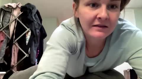 Snapshot of sweet_truffle chatting on December 26, 2:59 pm Heidi Brenner - Please check bio for schedule FAQ online show from December 26, 2:59 pm