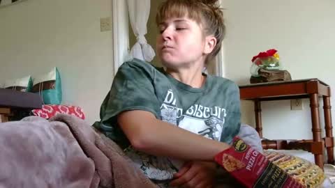 Snapshot of sweet_truffle chatting on September 25, 6:28 pm Heidi Brenner - Please check bio for schedule FAQ online show from September 25, 6:28 pm