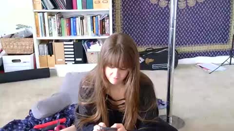 Snapshot of sweet_truffle chatting on February 10, 5:09 pm Heidi Brenner - Please check bio for schedule FAQ online show from February 10, 5:09 pm