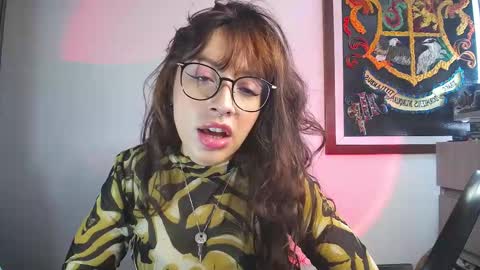 Snapshot of sweet_venus4 chatting on September 30, 3:17 pm sweet_venus4 online show from September 30, 3:17 pm