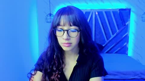 Snapshot of sweet_venus4 chatting on January 27, 6:41 pm sweet_venus4 online show from January 27, 6:41 pm