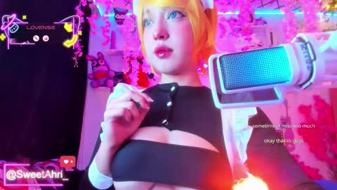 Sweet Ahri online show from January 8, 12:36 am