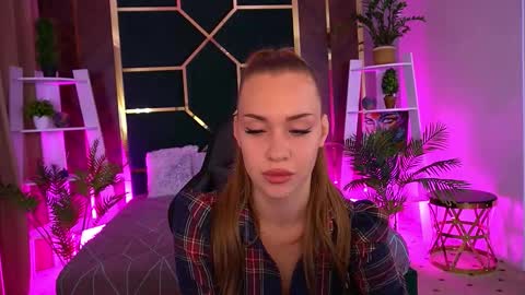 Snapshot of sweetangellic chatting on September 21, 12:48 pm SweetAngellic online show from September 21, 12:48 pm