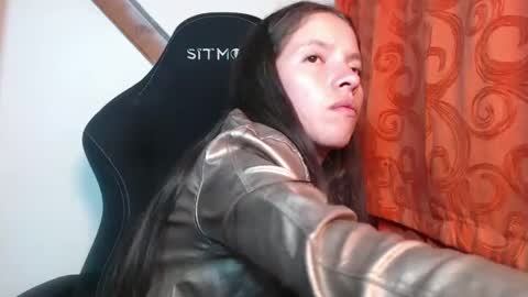 Snapshot of sweetdam12 chatting on February 7, 10:20 pm sweetdam12 online show from February 7, 10:20 pm