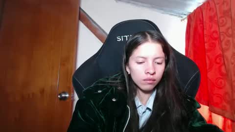 Snapshot of sweetdam12 chatting on March 10, 8:12 pm sweetdam12 online show from March 10, 8:12 pm