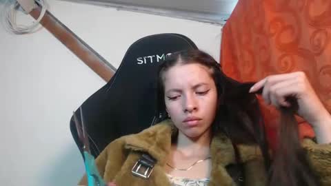 Snapshot of sweetdam12 chatting on February 25, 7:16 pm sweetdam12 online show from February 25, 7:16 pm