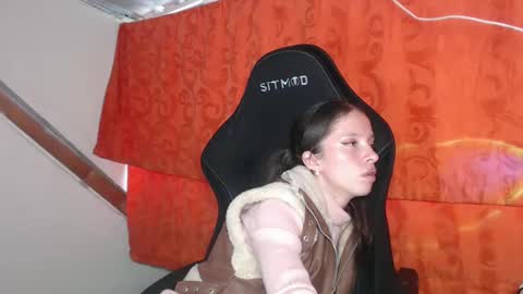 Snapshot of sweetdam12 chatting on February 22, 7:10 pm sweetdam12 online show from February 22, 7:10 pm