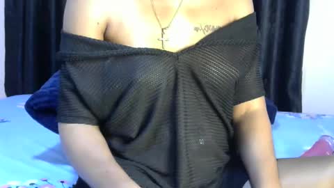 sweetDee online show from November 1, 10:30 am