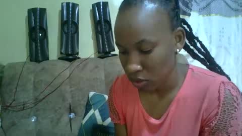 sweetdiva2012 online show from November 1, 6:17 am