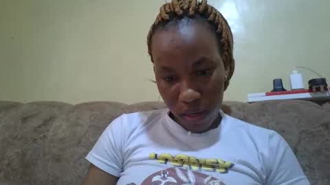 Snapshot of sweetdiva2012 chatting on October 7, 10:30 am sweetdiva2012 online show from October 7, 10:30 am