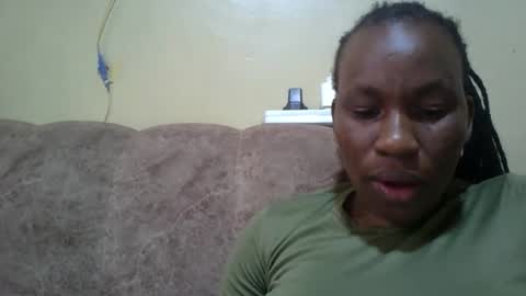 sweetdiva2012 online show from March 21, 1:05 pm