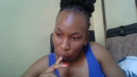Snapshot of sweetdiva2012 chatting on October 14, 6:49 am sweetdiva2012 online show from October 14, 6:49 am