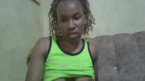 Snapshot of sweetdiva2012 chatting on December 27, 12:34 pm sweetdiva2012 online show from December 27, 12:34 pm