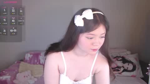 sweetdollyx_ online show from January 13, 2:28 am