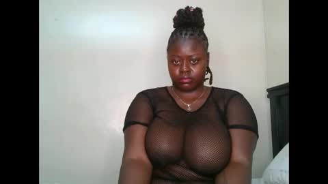 sweetest_snack online show from March 17, 1:42 am