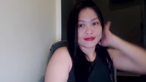 Snapshot of sweetestsmile_ chatting on March 2, 2:47 pm Khaye online show from March 2, 2:47 pm