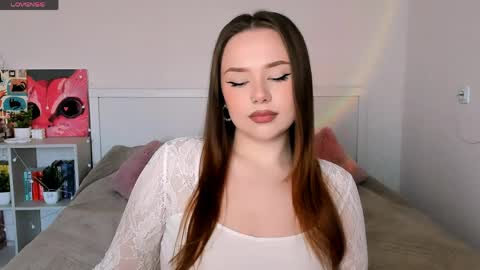 Hannah online show from May 17, 2:16 pm