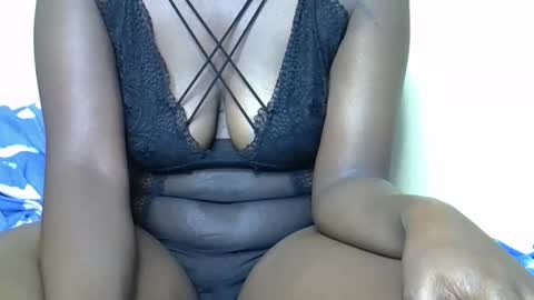 sweetiekins_02 online show from October 27, 10:04 pm