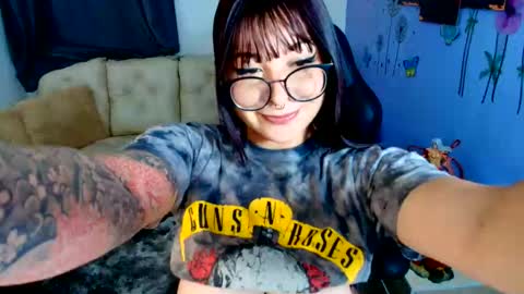 Isabella online show from May 18, 7:03 am