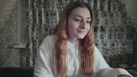 sweetliaison online show from December 20, 7:07 pm