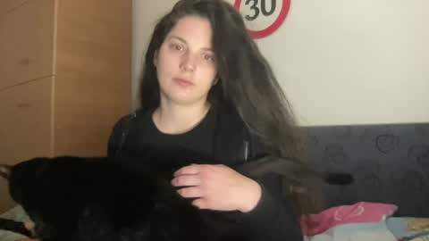 Snapshot of sweetmandyy chatting on December 6, 11:33 am sweetmandyy online show from December 6, 11:33 am