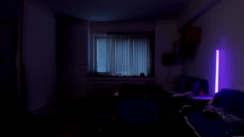 Snapshot of sweetmila1 chatting on March 8, 3:33 pm Mila online show from March 8, 3:33 pm