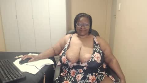 sweetnoziexxx online show from October 23, 6:41 am