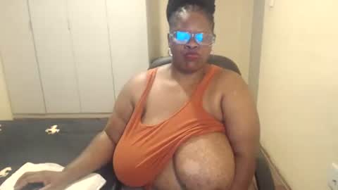 sweetnoziexxx online show from February 27, 4:53 pm