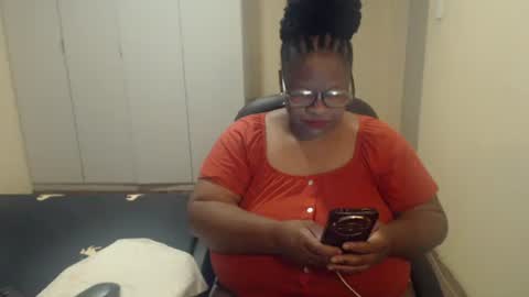 sweetnoziexxx online show from February 17, 5:36 am