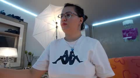 Snapshot of sweetraisa chatting on October 19, 10:01 pm SweetRaisa online show from October 19, 10:01 pm