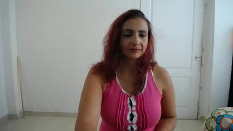 Snapshot of sweetsofia5 chatting on February 2, 3:28 pm Sofia online show from February 2, 3:28 pm