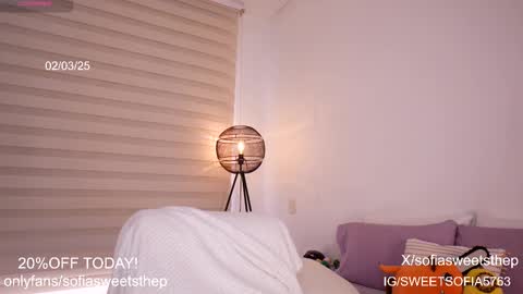 Snapshot of sweetsthep22 chatting on March 1, 8:31 pm Sofia  online show from March 1, 8:31 pm