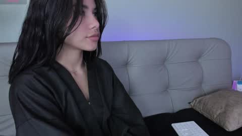    online show from January 3, 4:37 pm