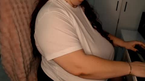 Maya online show from April 19, 8:22 pm